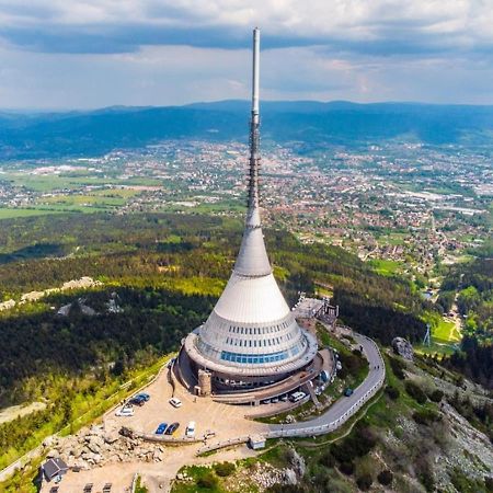 Pod Lipou Apartment Liberec Bagian luar foto