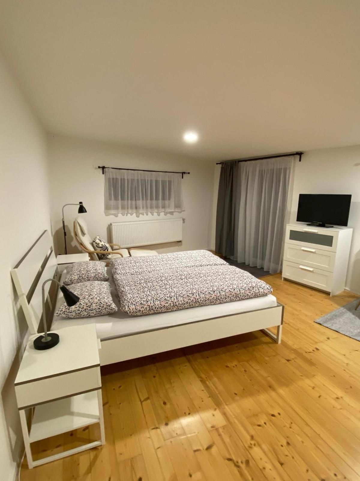 Pod Lipou Apartment Liberec Bagian luar foto